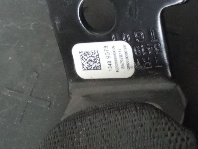 bontott OPEL ASTRA K Jobb hátsó Biztonsági Öv Csat