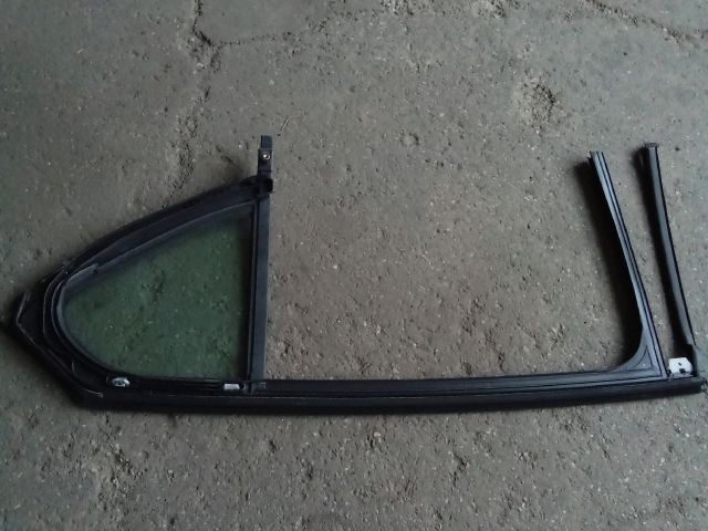 bontott OPEL ASTRA K Jobb hátsó Fixüveg (Ajtóban)