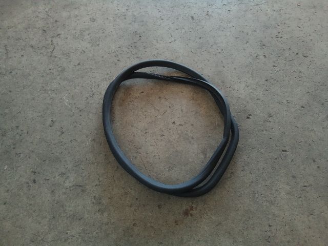 bontott OPEL ASTRA K Jobb hátsó Gumikéder