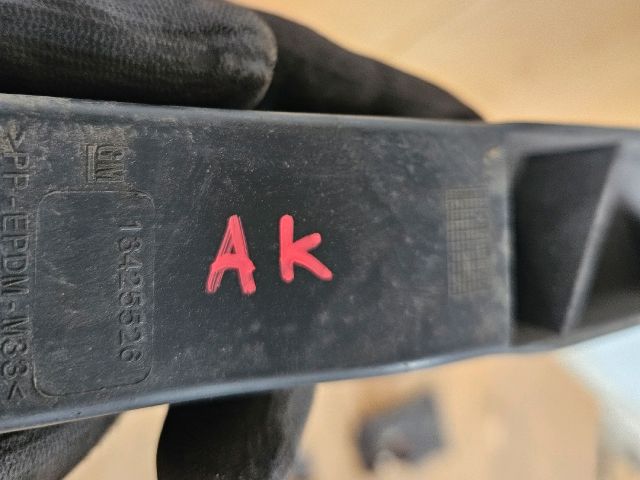 bontott OPEL ASTRA K Jobb hátsó Lökhárító Tartó (Műanyag)