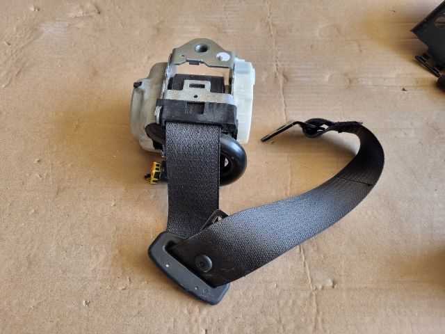 bontott OPEL ASTRA K Jobb hátsó Övfeszítő