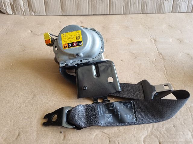 bontott OPEL ASTRA K Jobb hátsó Övfeszítő