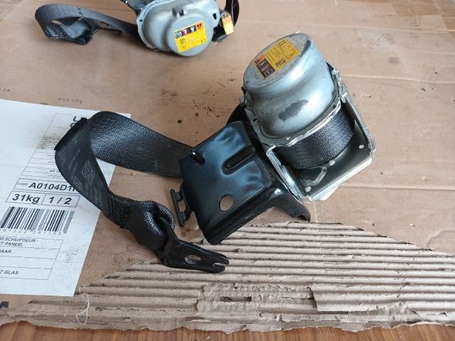 bontott OPEL ASTRA K Jobb hátsó Övfeszítő