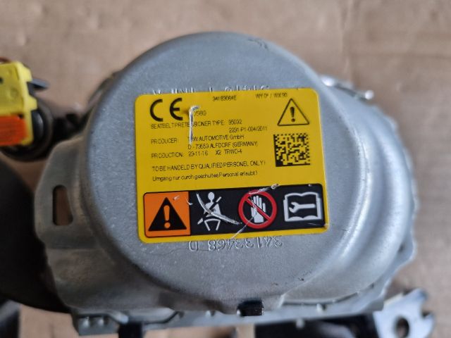 bontott OPEL ASTRA K Jobb hátsó Övfeszítő