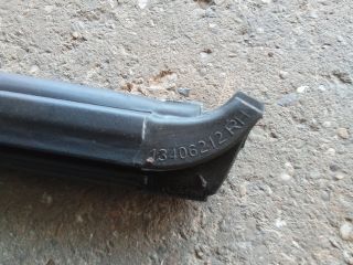 bontott OPEL ASTRA K Jobb hátsó Vízlehúzó Gumicsík