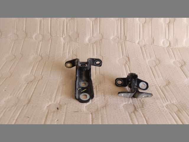 bontott OPEL ASTRA K Jobb hátsó Zsanér