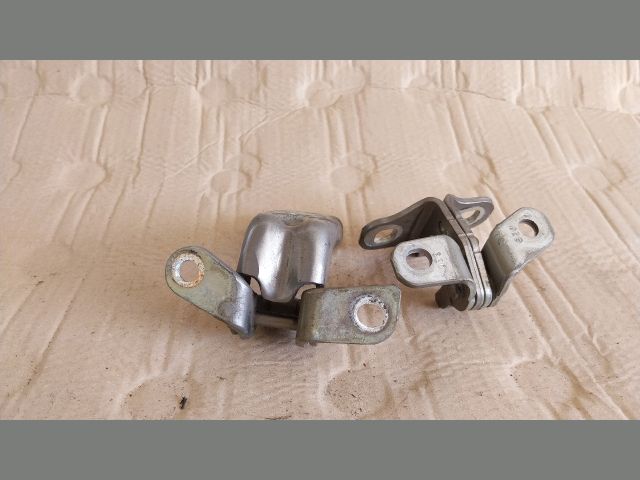 bontott OPEL ASTRA K Jobb hátsó Zsanér