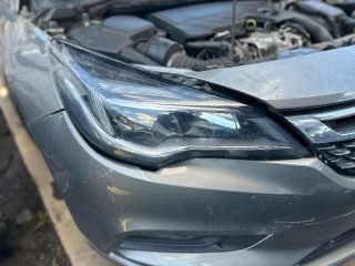 bontott OPEL ASTRA K Jobb Ledes Fényszóró