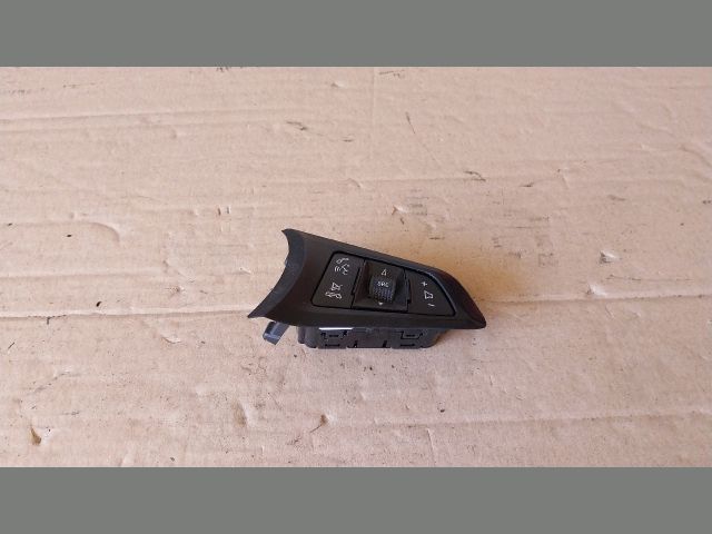 bontott OPEL ASTRA K Jobb Multikormány Kapcsoló