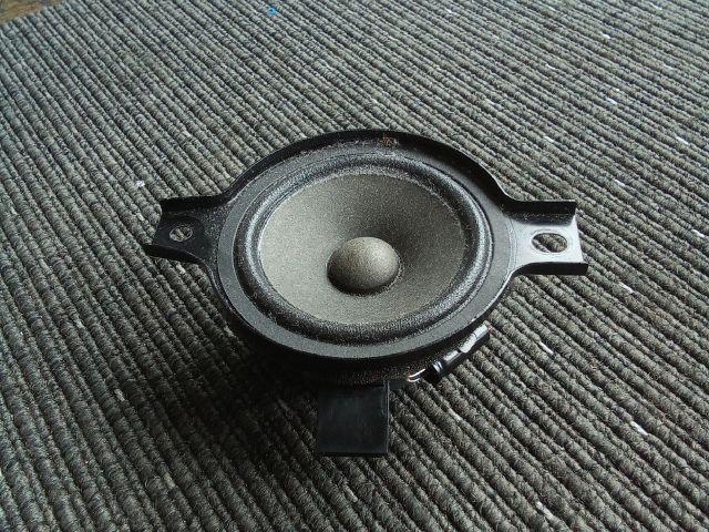 bontott OPEL ASTRA K Jobb Műszerfal Hangszóró