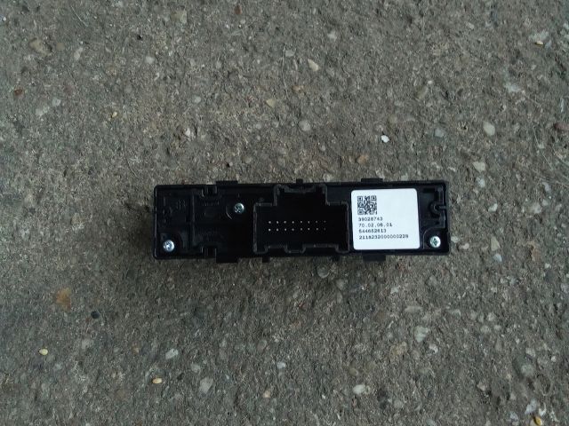 bontott OPEL ASTRA K Kipörgésgátló Kapcsoló