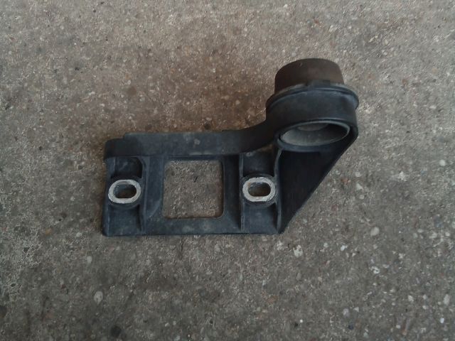 bontott OPEL ASTRA K Kipufogó Tartó