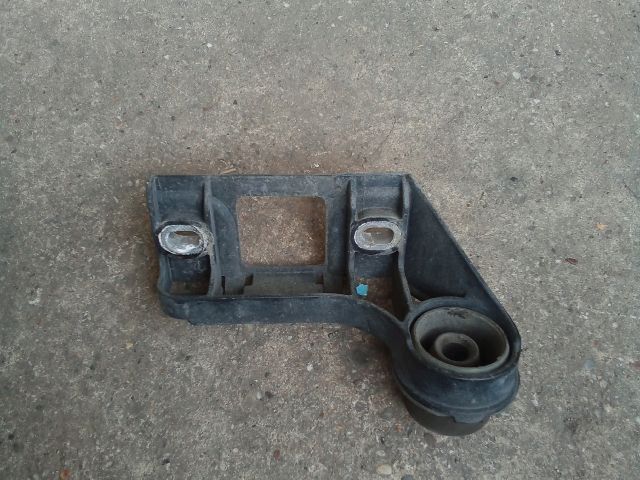 bontott OPEL ASTRA K Kipufogó Tartó