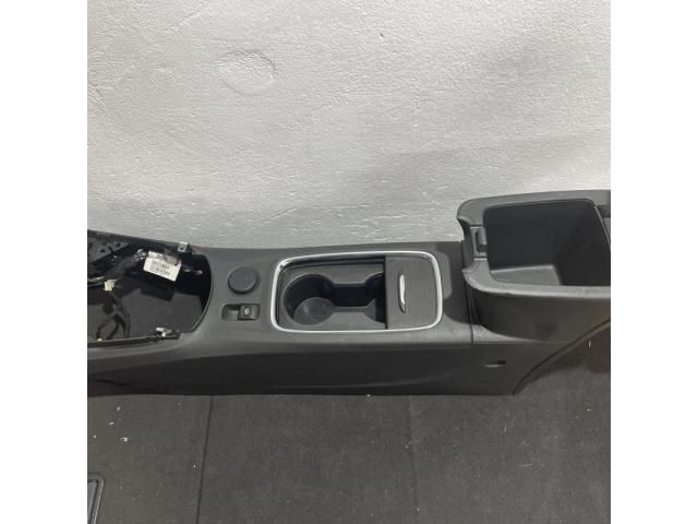 bontott OPEL ASTRA K Könyöklő