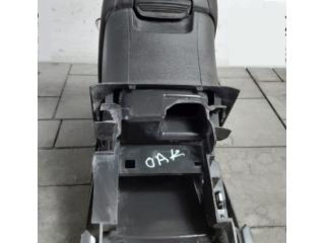 bontott OPEL ASTRA K Könyöklő