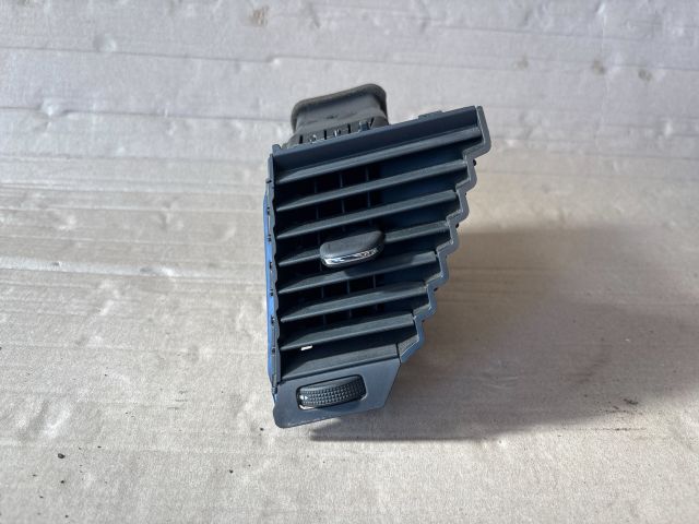 bontott OPEL ASTRA K Középső Jobb Szellőző