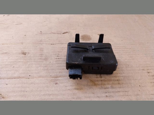 bontott OPEL ASTRA K Központizár Elektronika