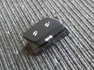 bontott OPEL ASTRA K Központizár Kapcsoló