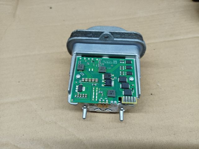 bontott OPEL ASTRA K LED Trafó