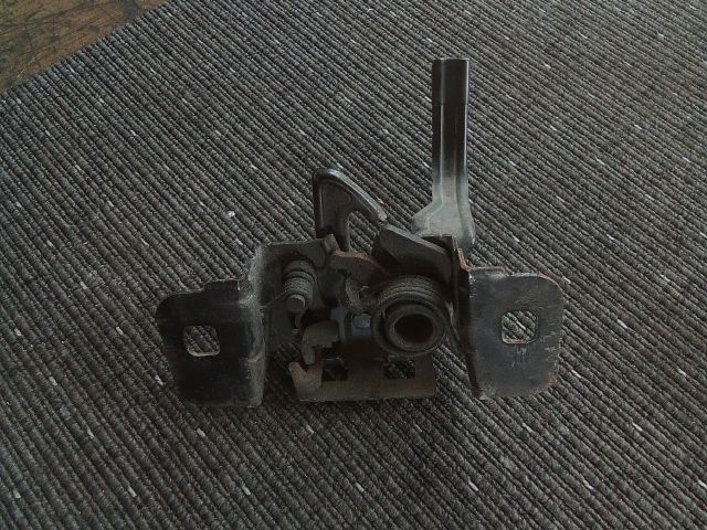 bontott OPEL ASTRA K Motorháztető Zárszerkezet