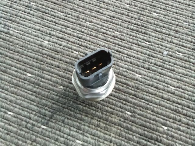 bontott OPEL ASTRA K Nyomásszabályzó Szelep