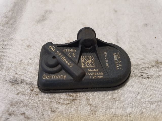 bontott OPEL ASTRA K Okos Kerékszelep