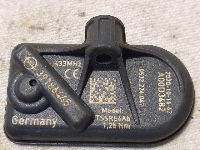 bontott OPEL ASTRA K Okos Kerékszelep