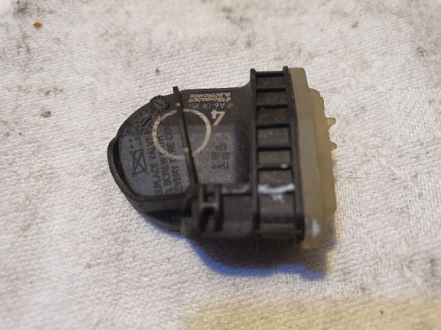 bontott OPEL ASTRA K Okos Kerékszelep