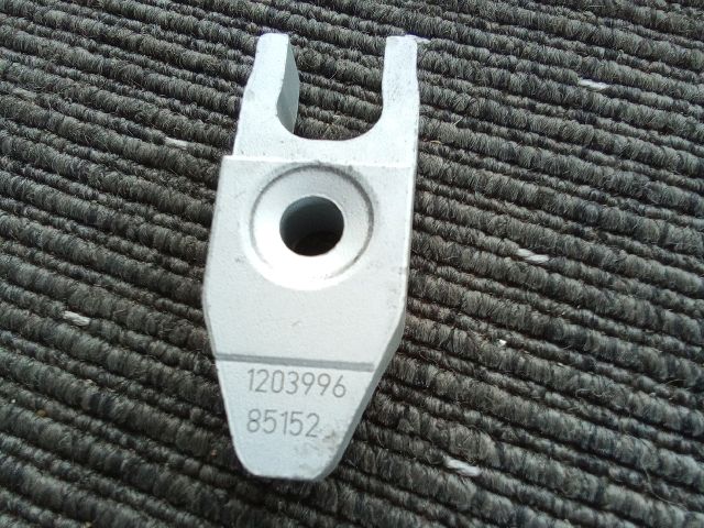 bontott OPEL ASTRA K Porlasztó Lefogató