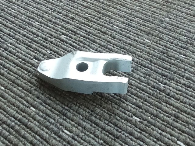 bontott OPEL ASTRA K Porlasztó Lefogató