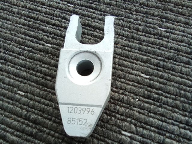 bontott OPEL ASTRA K Porlasztó Lefogató