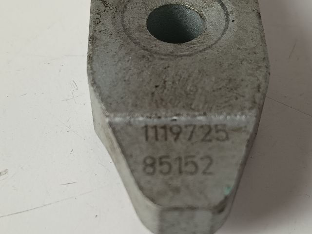 bontott OPEL ASTRA K Porlasztó Lefogató