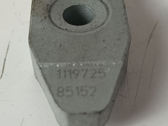 bontott OPEL ASTRA K Porlasztó Lefogató