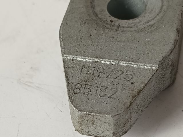 bontott OPEL ASTRA K Porlasztó Lefogató