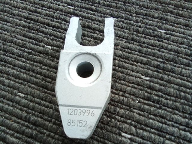 bontott OPEL ASTRA K Porlasztó Lefogató