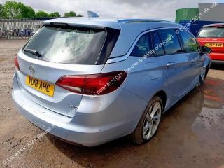 bontott OPEL ASTRA K Pótkerék Tartó Fenéklemez