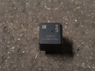 bontott OPEL ASTRA K Relé