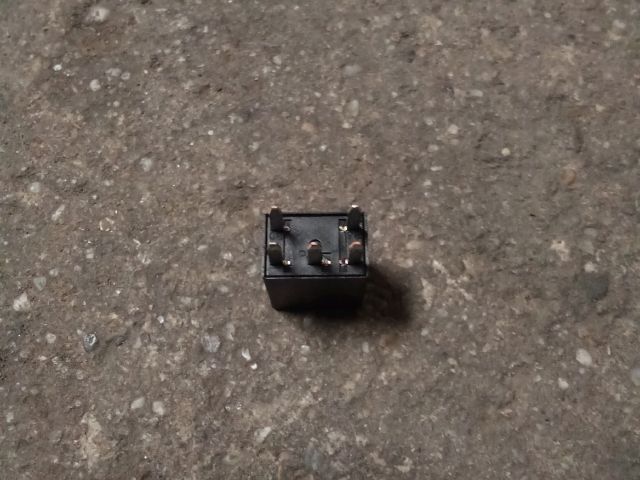 bontott OPEL ASTRA K Relé