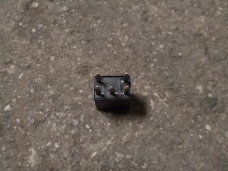 bontott OPEL ASTRA K Relé