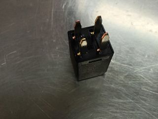 bontott OPEL ASTRA K Relé