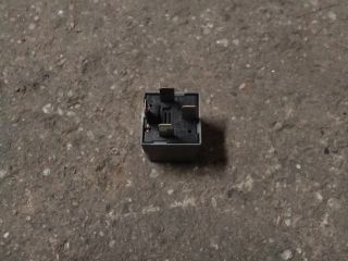 bontott OPEL ASTRA K Relé