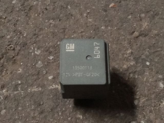 bontott OPEL ASTRA K Relé