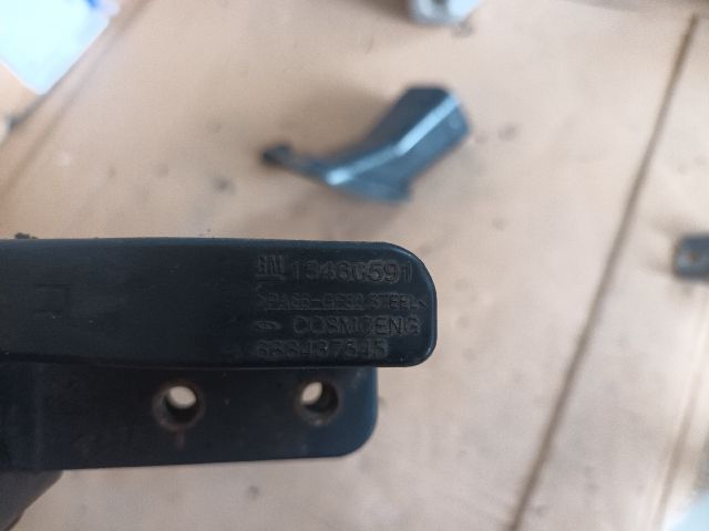 bontott OPEL ASTRA K Vízhűtő Radiátor Tartó