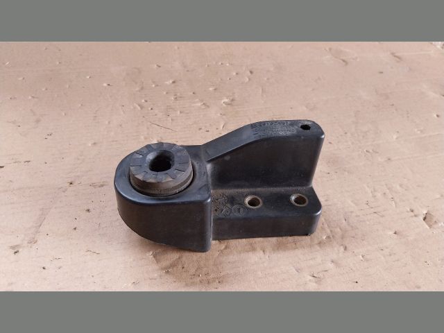 bontott OPEL ASTRA K Vízhűtő Radiátor Tartó