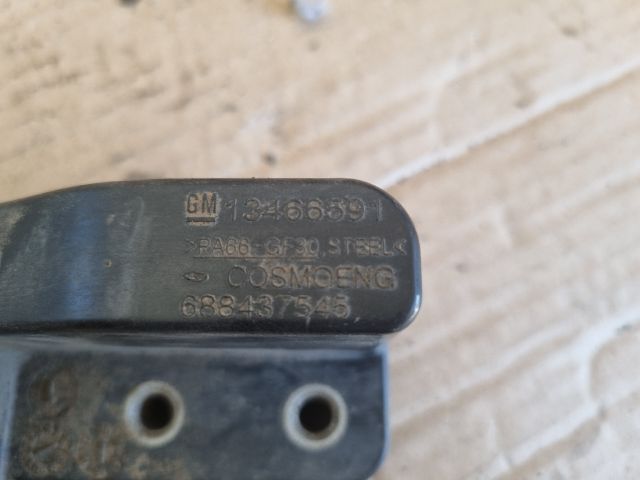 bontott OPEL ASTRA K Vízhűtő Radiátor Tartó