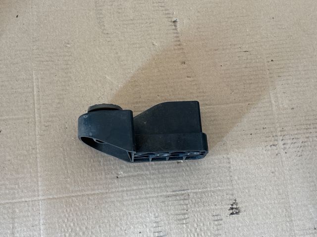 bontott OPEL ASTRA K Vízhűtő Radiátor Tartó