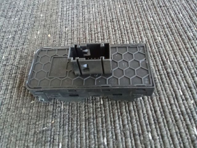 bontott OPEL ASTRA L Ablakemelő Kapcsoló Négyes / Kettes