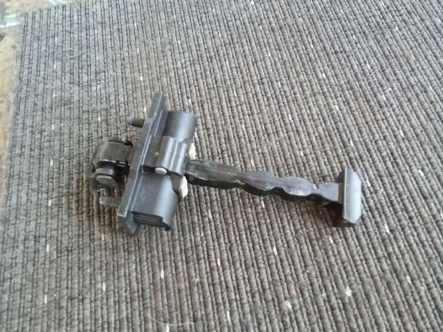 bontott OPEL ASTRA L Bal első Ajtóhatároló