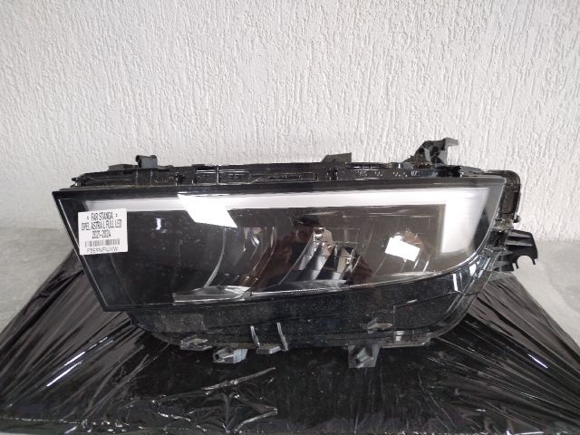 bontott OPEL ASTRA L Bal Fényszóró