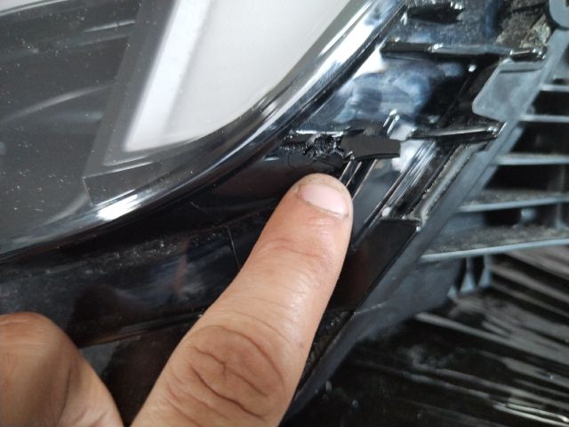 bontott OPEL ASTRA L Bal Fényszóró